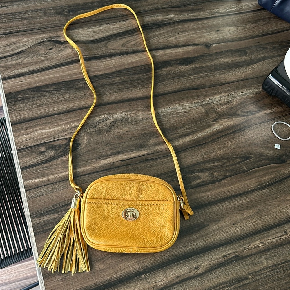 Tommy Hilfiger Crossbody